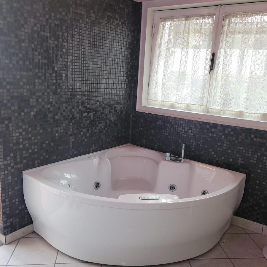 מיסטרביאנקו Josephine'S Cottage מראה חיצוני תמונה